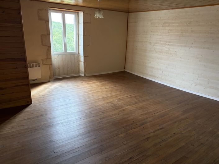 Image No.8-2 Bed Village House for sale