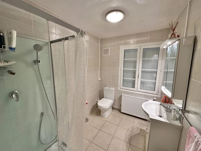 Image No.11-4 Bed House for sale