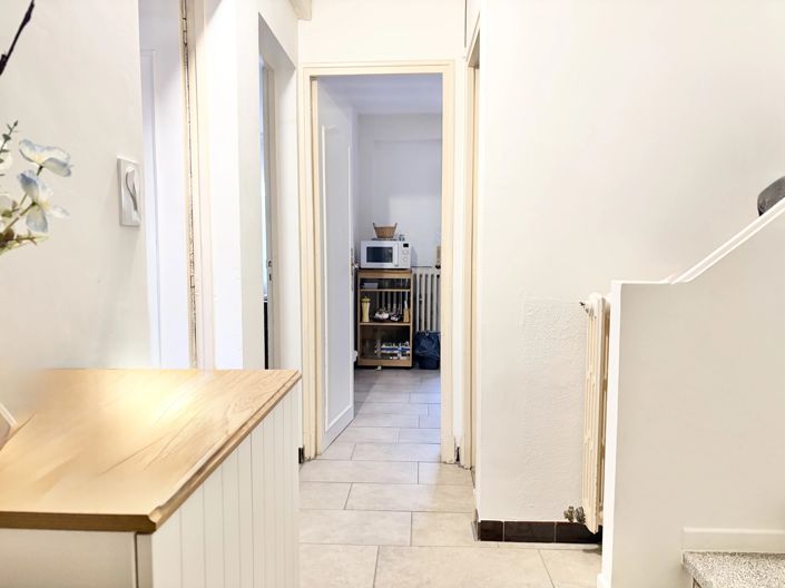 Image No.8-3 Bed House for sale