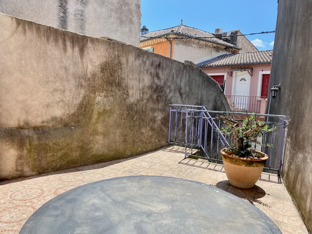Image No.2-2 Bed House for sale