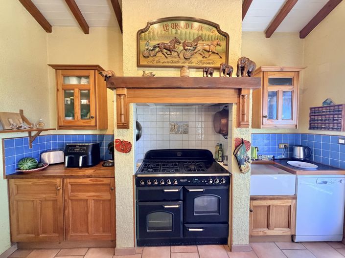 Image No.13-3 Bed House for sale