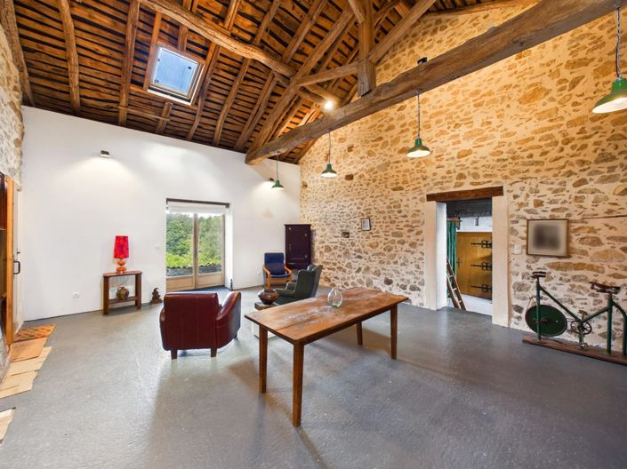 Image No.5-7 Bed House for sale