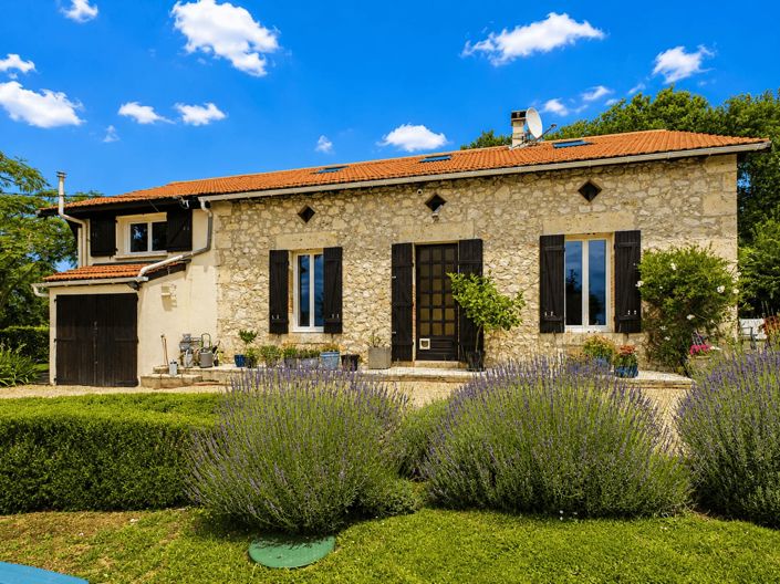 Image No.2-4 Bed House for sale
