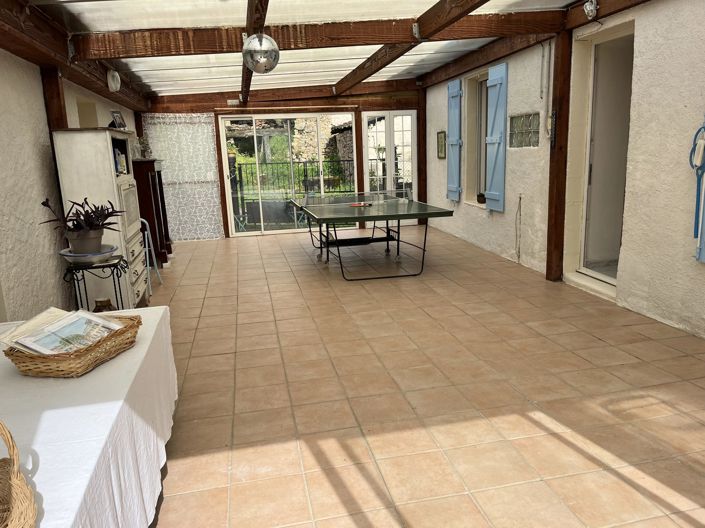 Image No.3-5 Bed House for sale