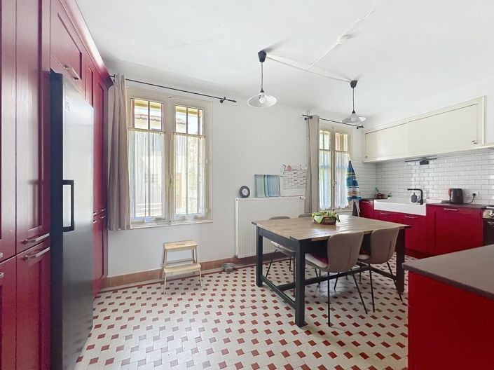 Image No.10-7 Bed Village House for sale
