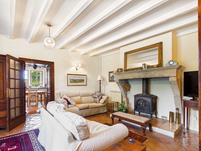 Image No.3-4 Bed House for sale