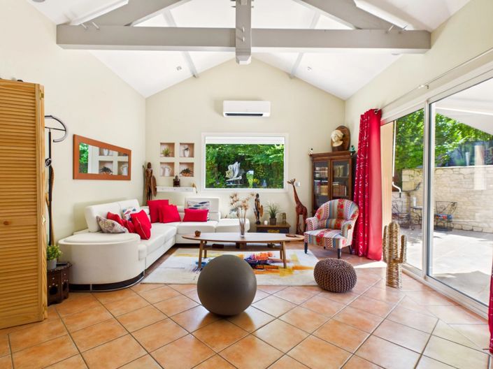 Image No.3-6 Bed House for sale