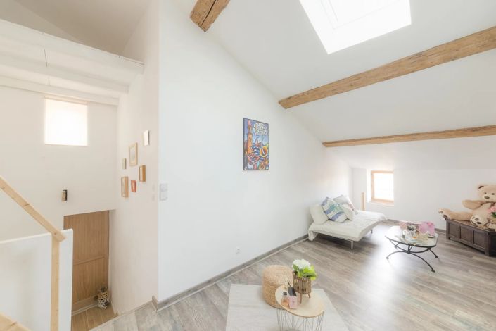 Image No.13-7 Bed House for sale