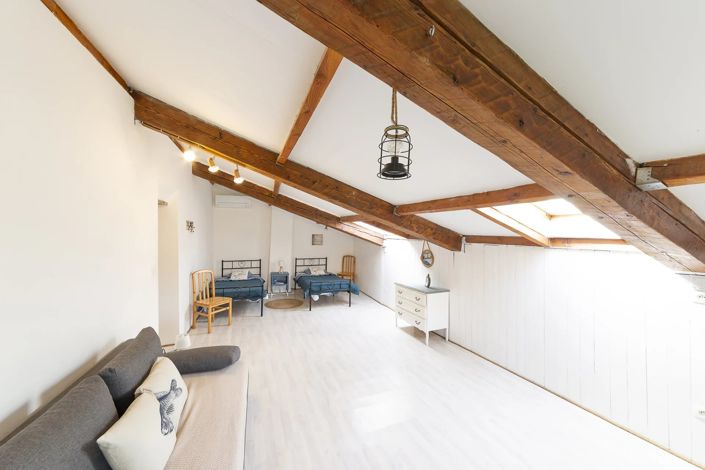 Image No.14-7 Bed House for sale