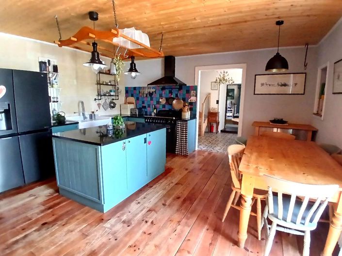 Image No.3-3 Bed House for sale