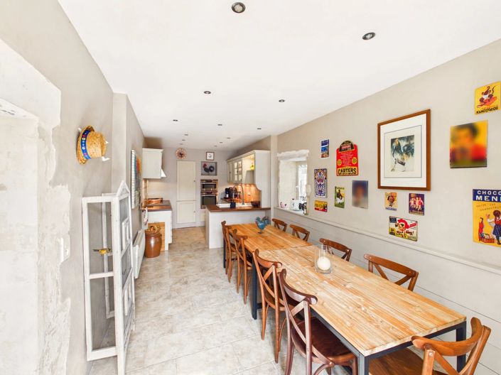 Image No.6-4 Bed House for sale