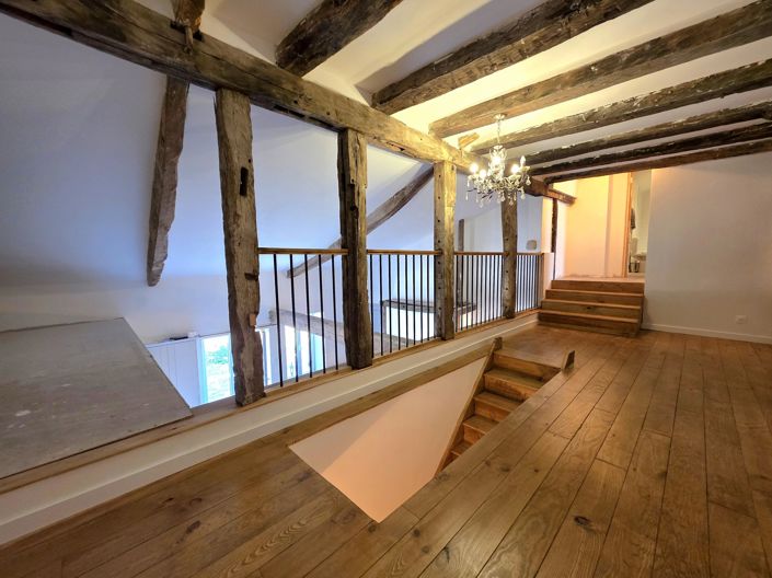 Image No.10-3 Bed House for sale