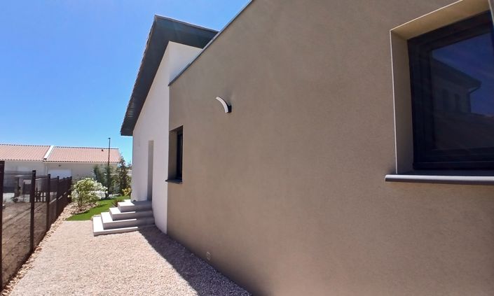 Image No.3-2 Bed House for sale