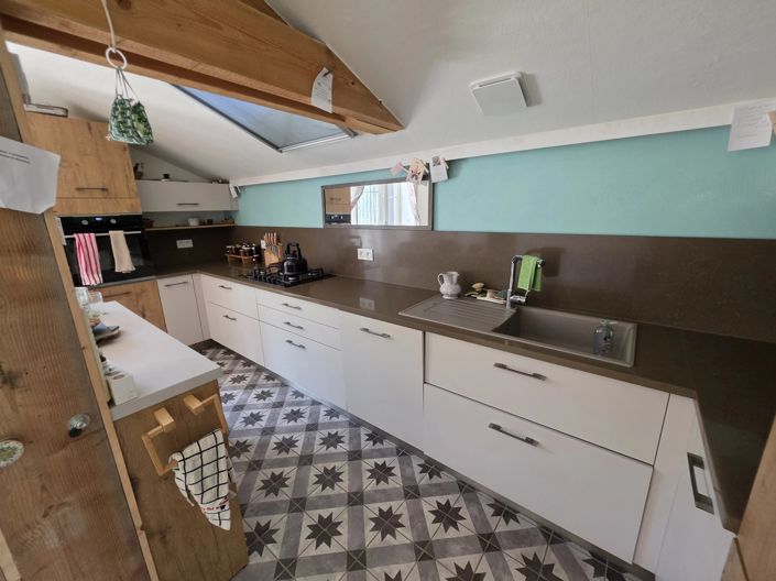 Image No.5-5 Bed House for sale