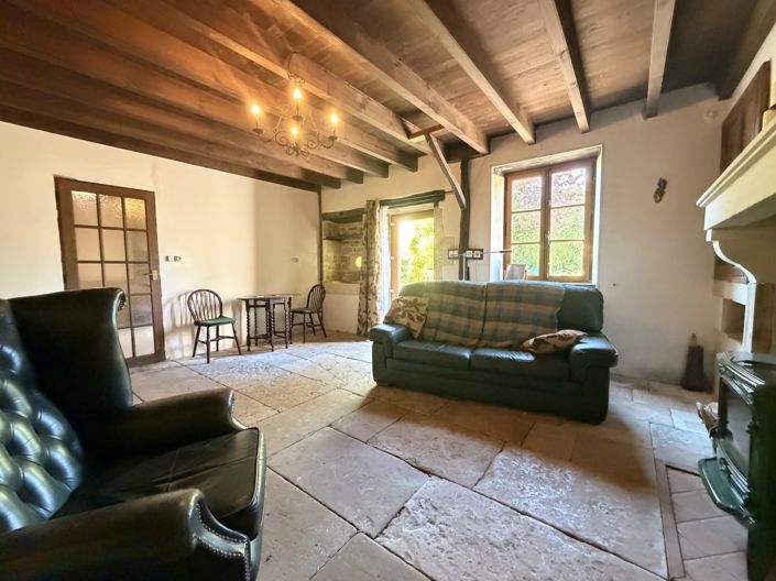 Image No.4-2 Bed House for sale