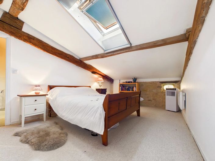 Image No.10-6 Bed House for sale