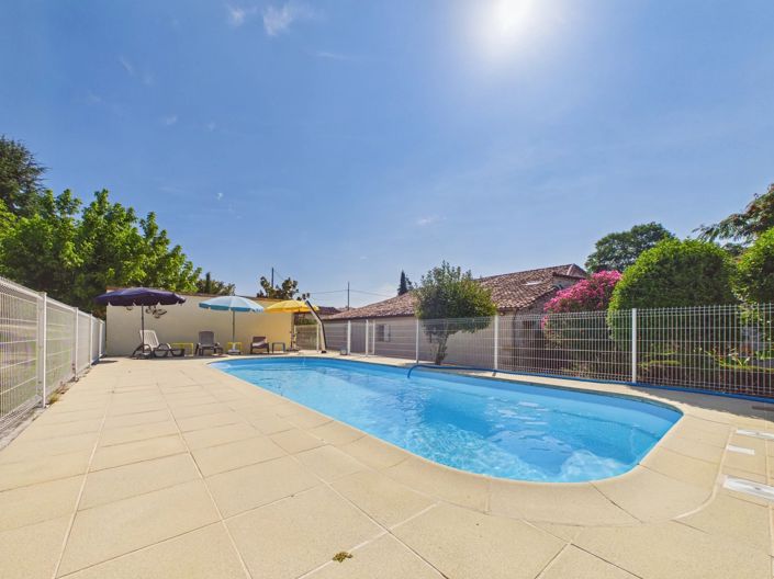 Image No.2-6 Bed House for sale