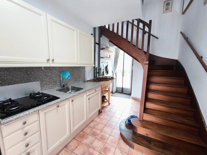 Image No.4-2 Bed Property for sale