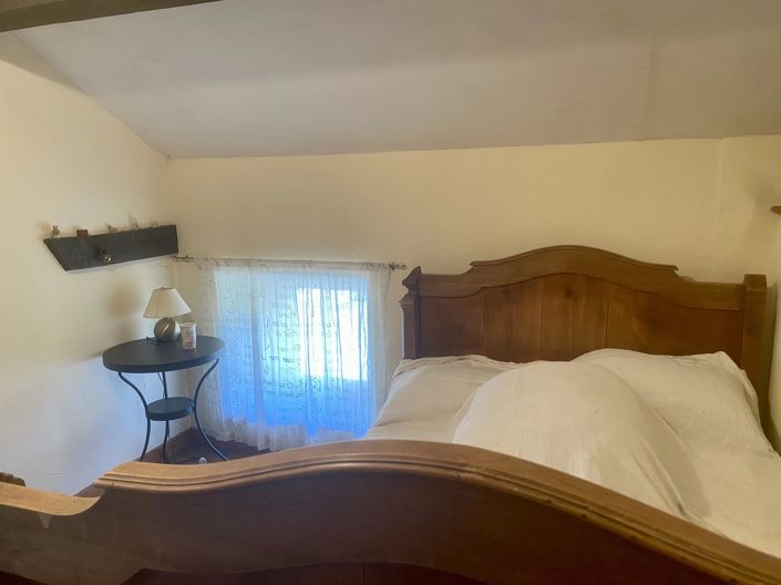 Image No.9-6 Bed House for sale