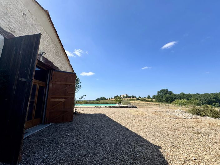 Image No.14-4 Bed House for sale