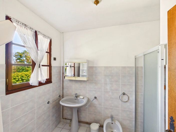 Image No.6-3 Bed Village House for sale