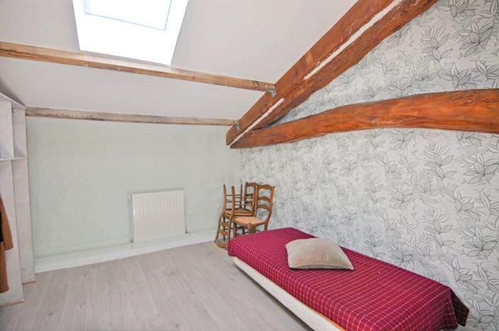 Image No.6-5 Bed House for sale