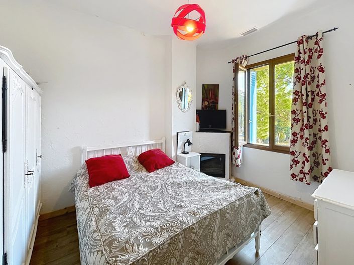 Image No.8-4 Bed House for sale