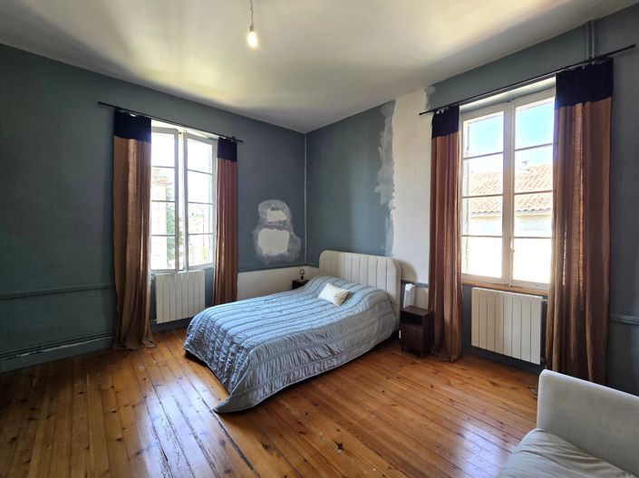 Image No.10-7 Bed House for sale
