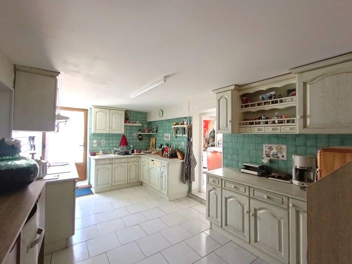 Image No.3-5 Bed House for sale
