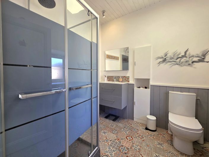 Image No.10-4 Bed House for sale