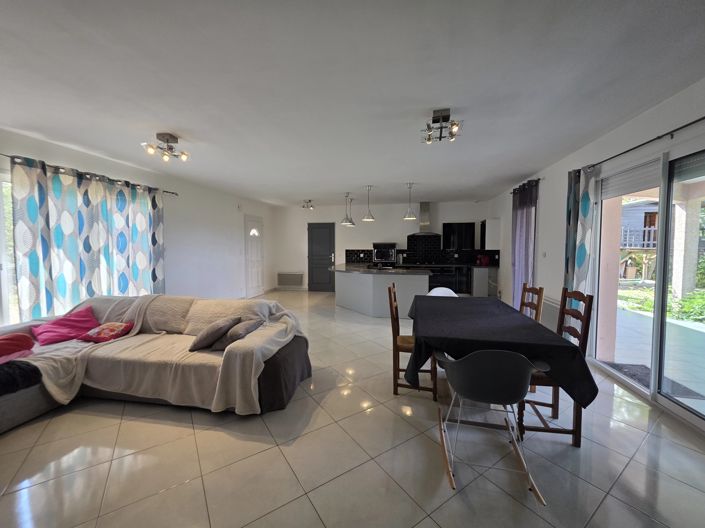 Image No.3-3 Bed House for sale