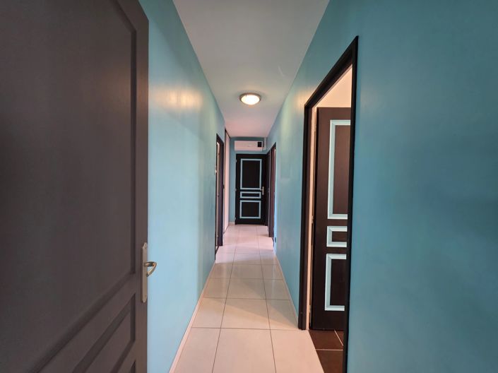Image No.6-3 Bed House for sale