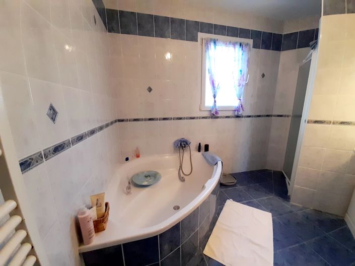 Image No.7-3 Bed House for sale
