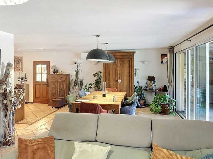 Image No.4-4 Bed House for sale