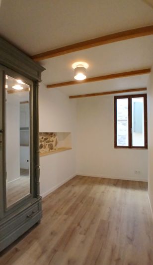 Image No.13-2 Bed House for sale