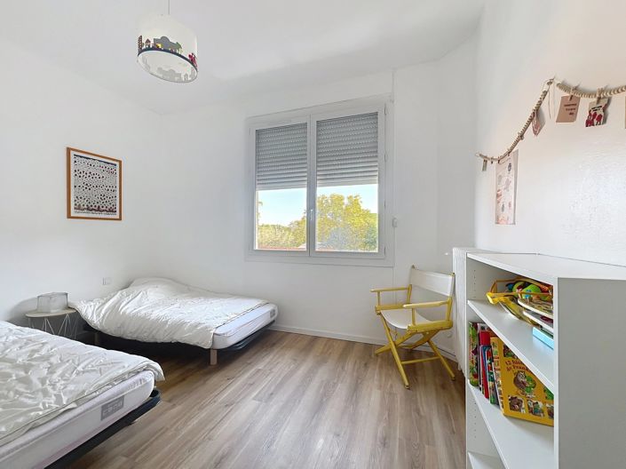 Image No.7-3 Bed Property for sale