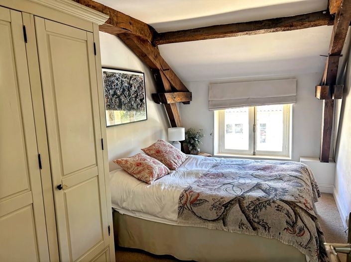 Image No.11-4 Bed House for sale