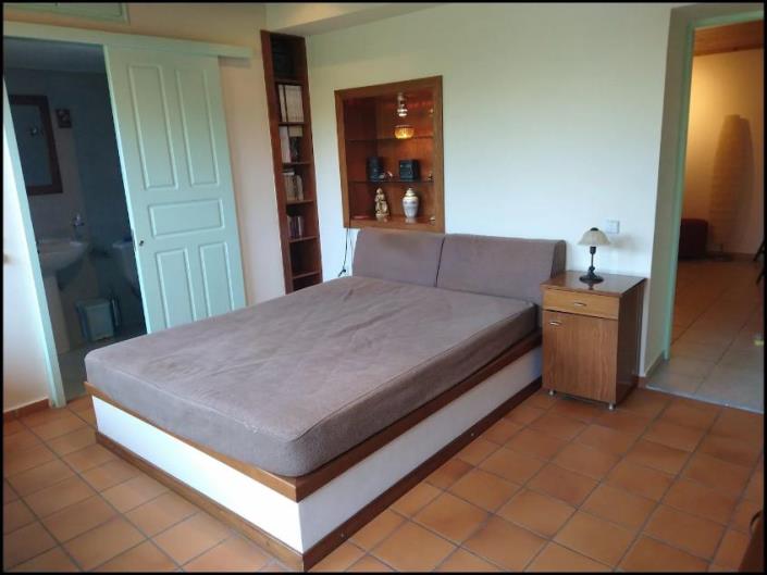 Image No.7-5 Bed House for sale