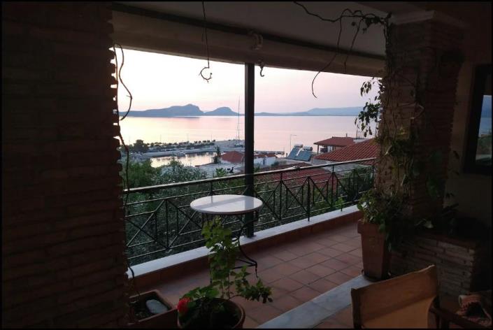 Image No.8-5 Bed House for sale