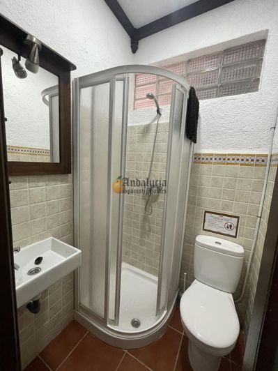 Image No.33-5 Bed Property for sale