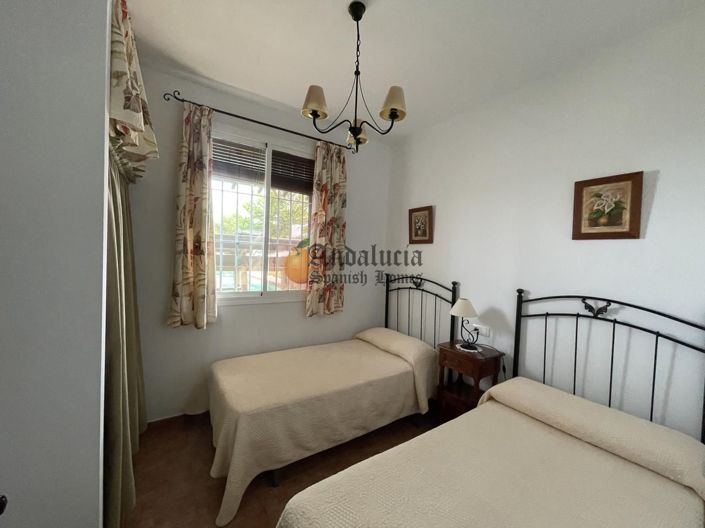 Image No.36-4 Bed Property for sale