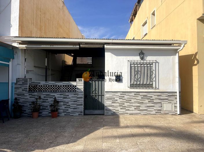 Image No.3-3 Bed Property for sale