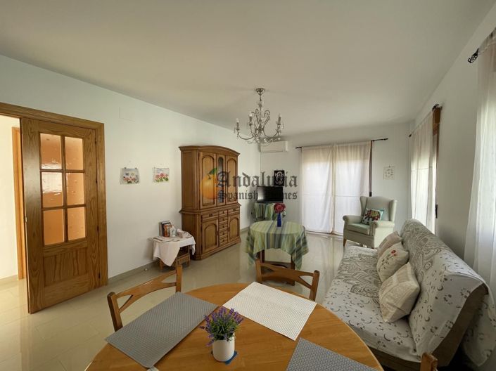 Image No.3-3 Bed Property for sale