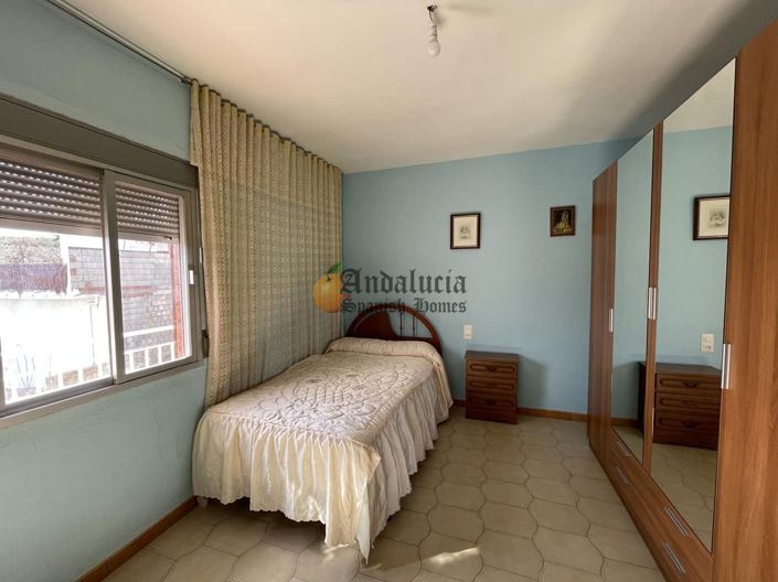Image No.35-5 Bed Property for sale