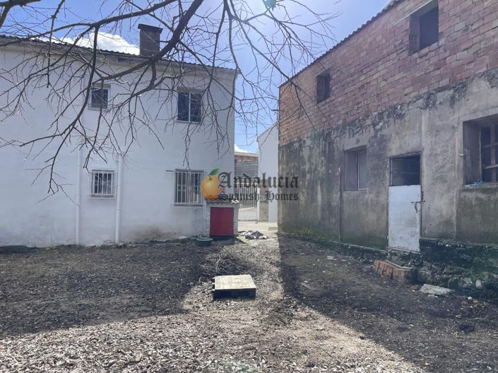 Image No.5-5 Bed Property for sale