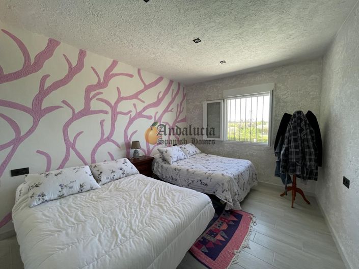 Image No.23-3 Bed Property for sale
