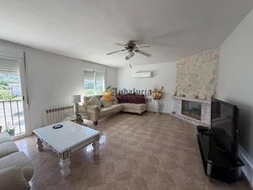 8e84d515-0004256092