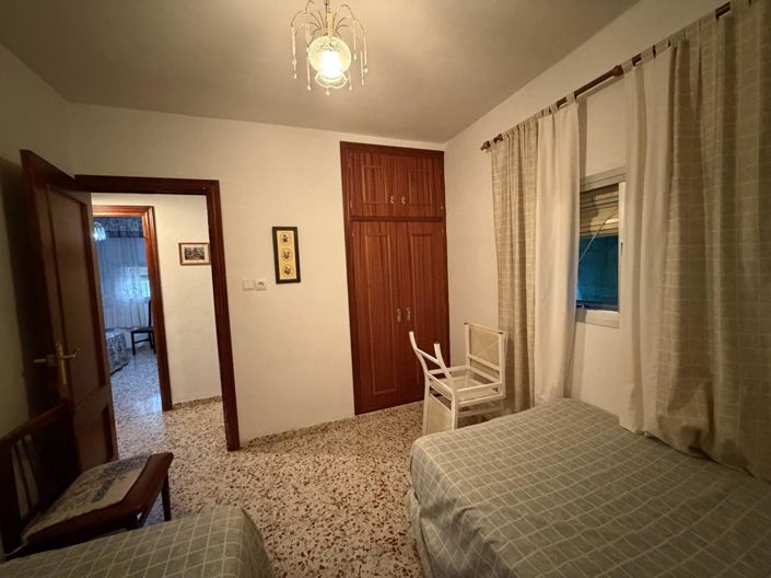 Image No.21-4 Bed Property for sale