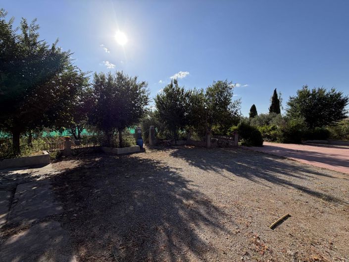 Image No.42-4 Bed Property for sale