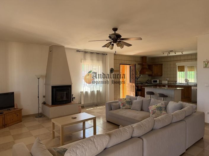 Image No.7-4 Bed Property for sale